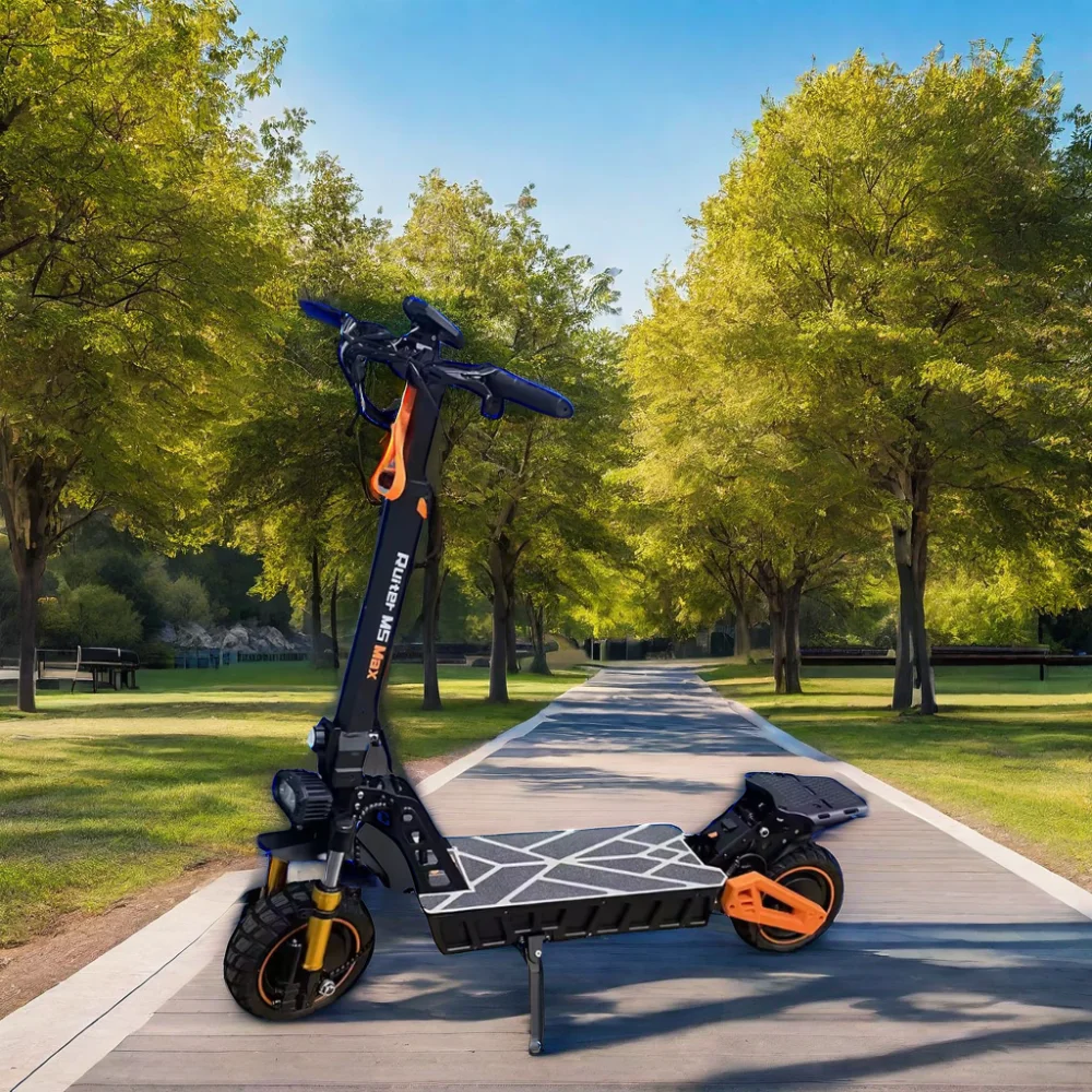 M5 High Performance Electric Skateboard Dual Motors 2000W Electric Scooter