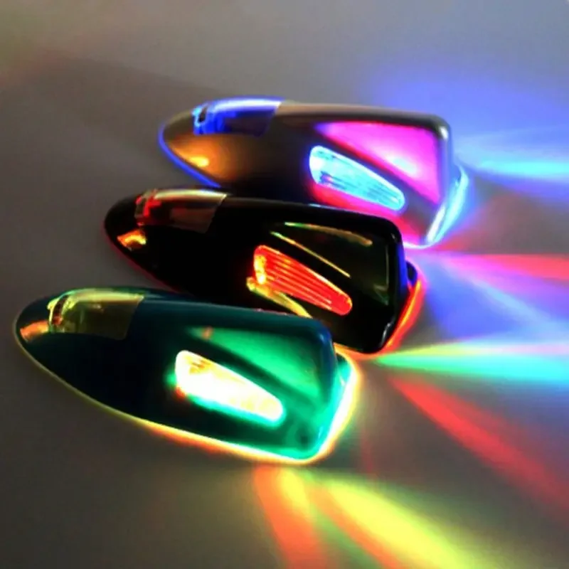 Автомобильная антенна с солнечной