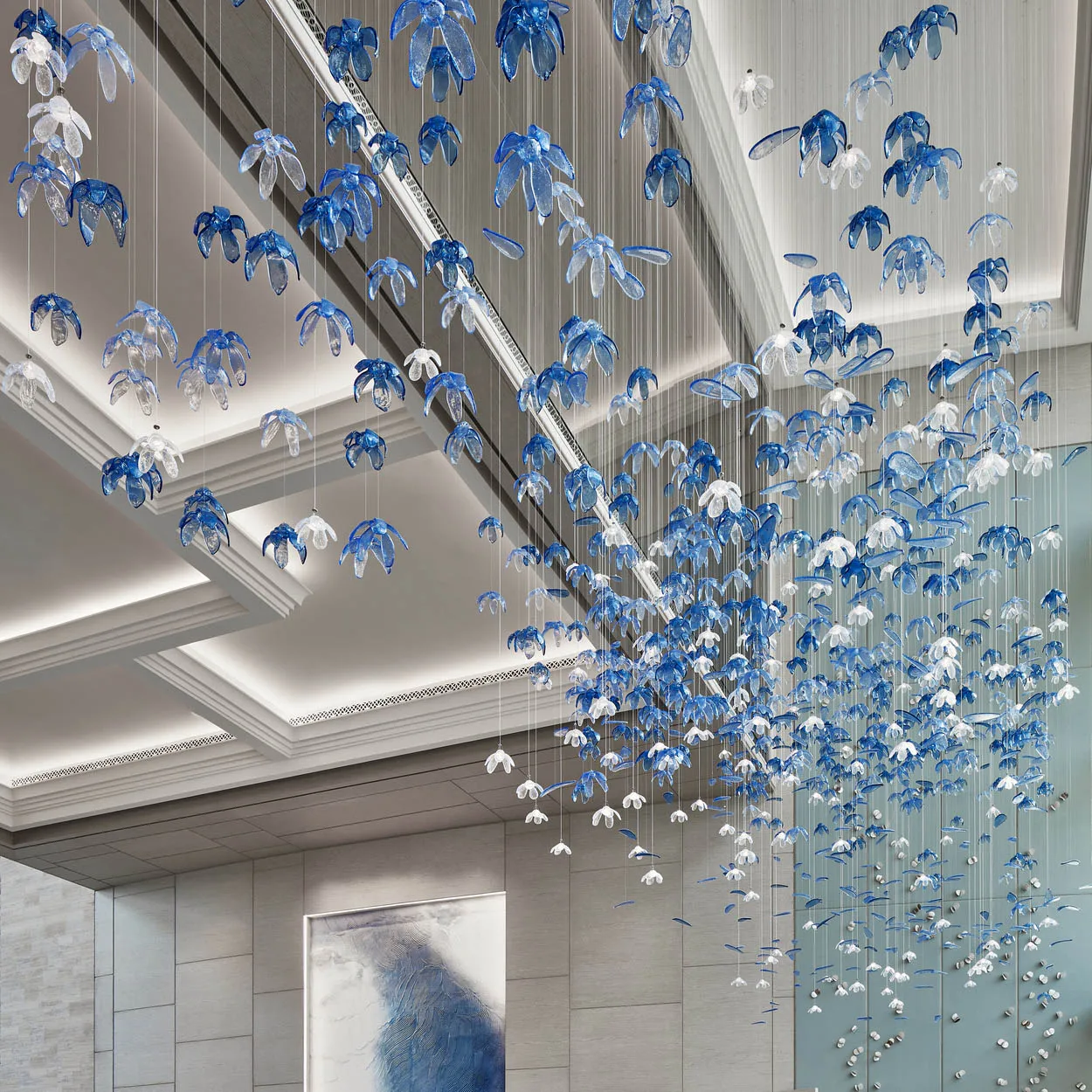 Contemporary Design Indoor Decoration Lighting Hotel Living Room Staircase Ceiling Hanging Blue Crystal Flower Chandelier