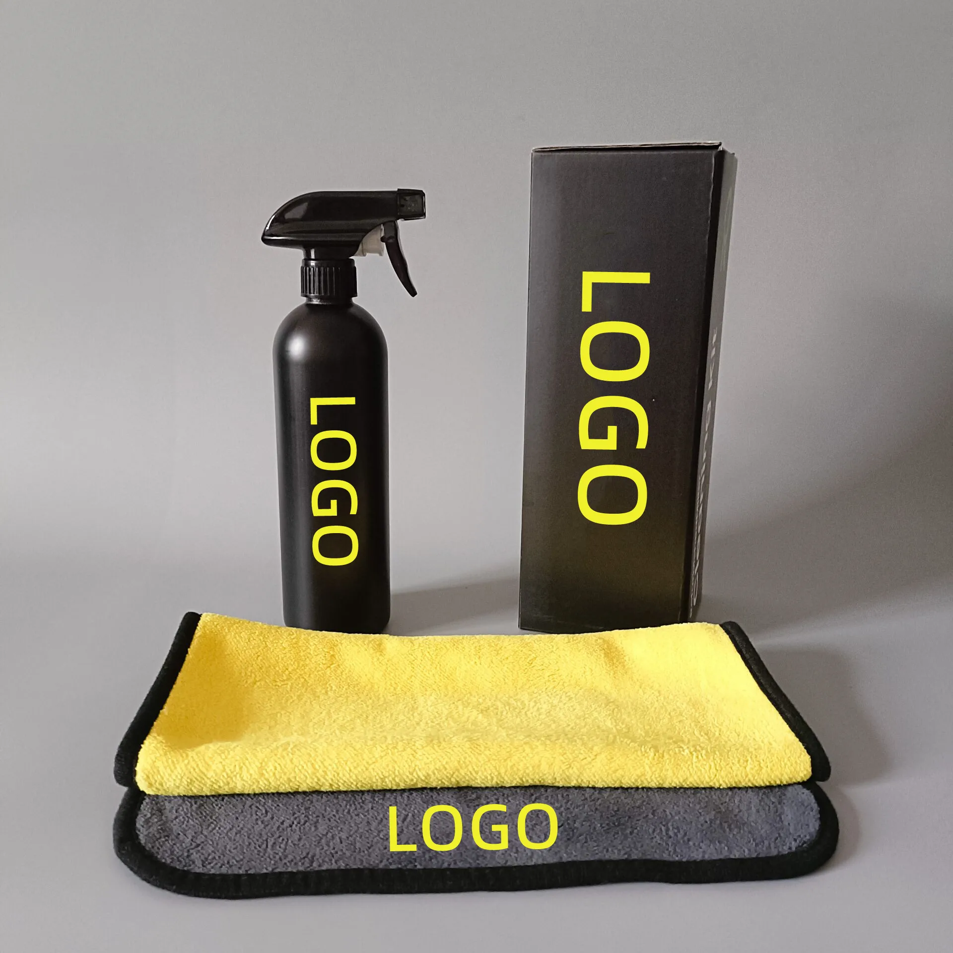 Wholesale 500ml 1000ml  HDPE Matte Black Custom Plastic Boston Round Mini Trigger Sprayer Chemical Fine Mist Spray Bottle set