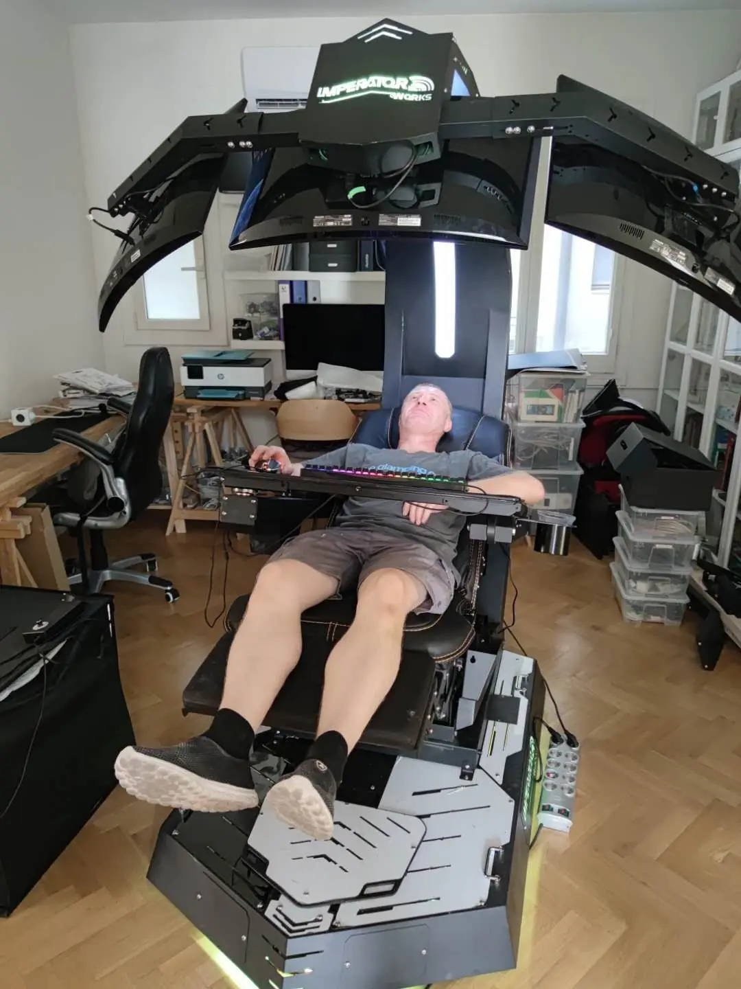 Imperator works IW-R1 genuine leather massage Chair cockpit with 3 monitor mounts automatically recline zero gravity chair