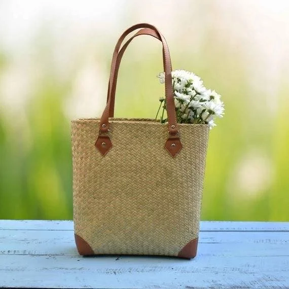 Wholesale cute natural ecofriendly women straw purse straw wallet