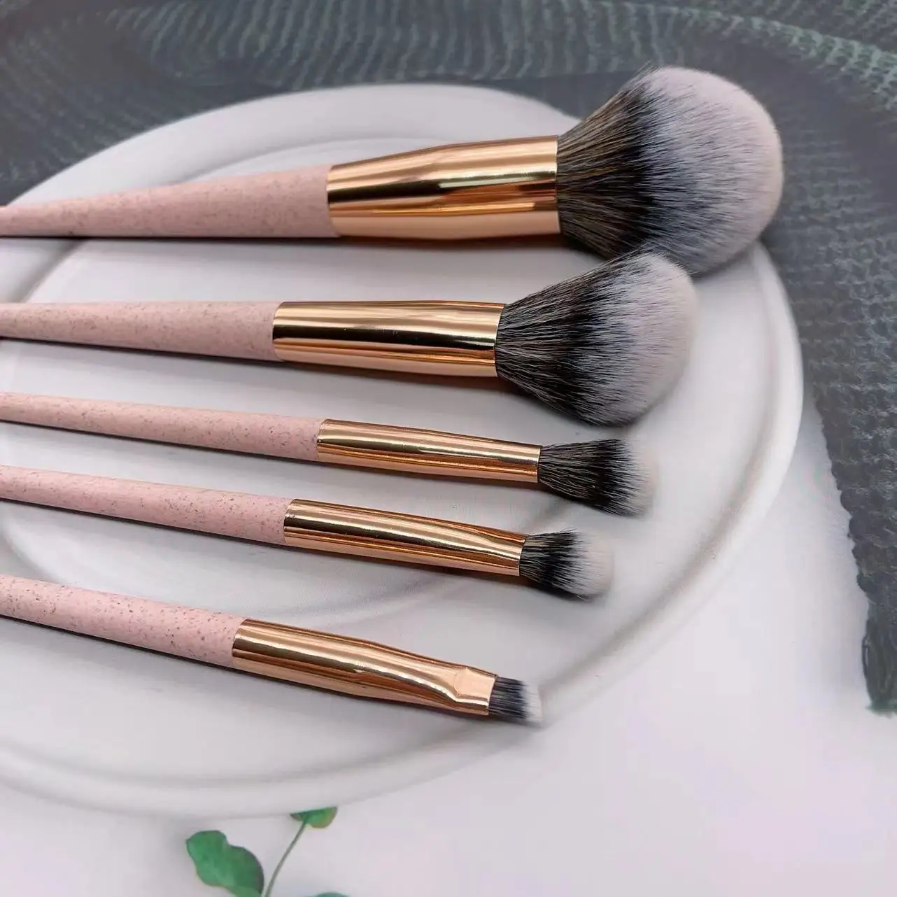 YRX 5Pcs Wheat Straw Biodegradable Eco-Friendly  Beauty Tools Cruelty Free Non-Pollution Custom Makeup Brush