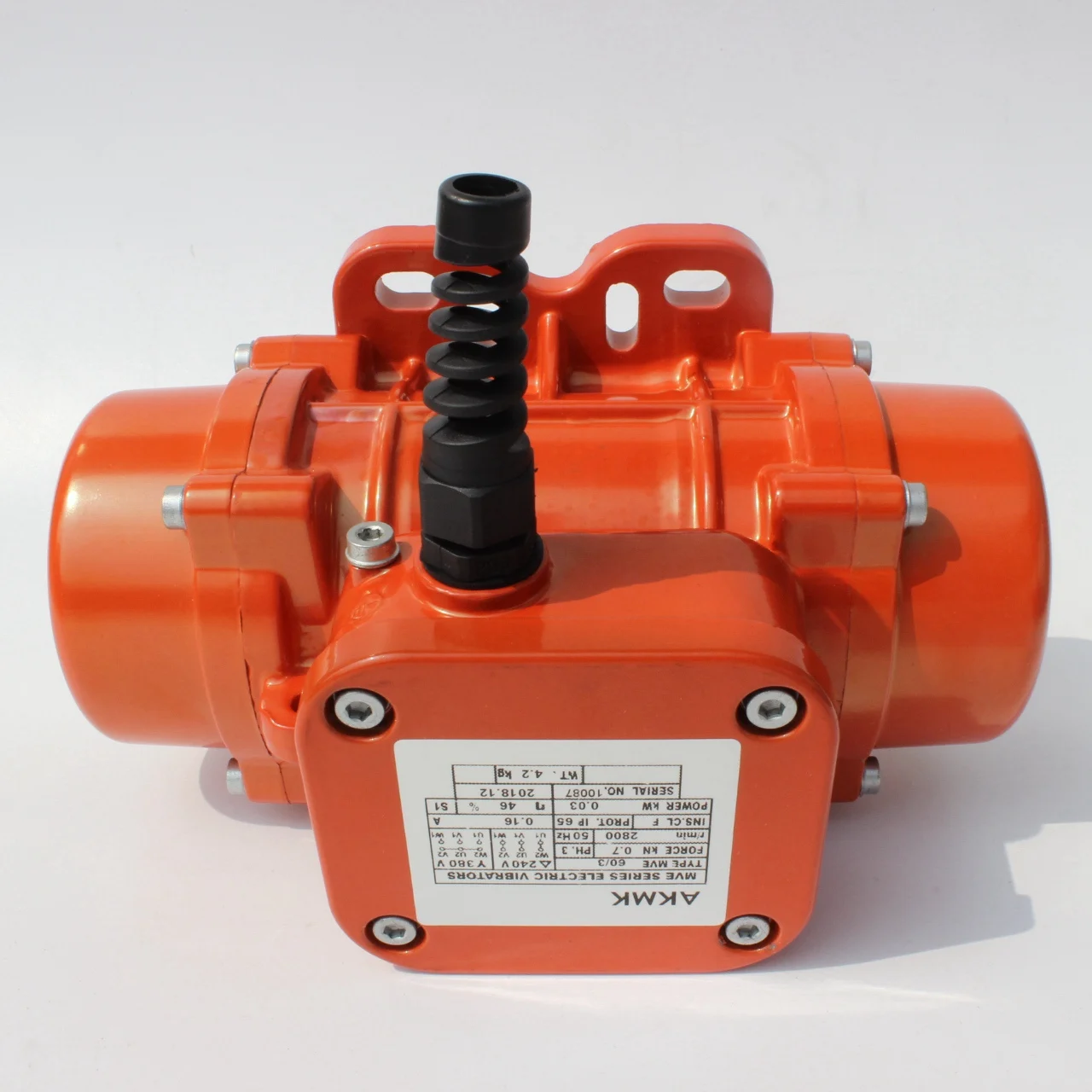 three phase 2.2KW concrete plate vibrator electric surface concrete vibrator motor for industry