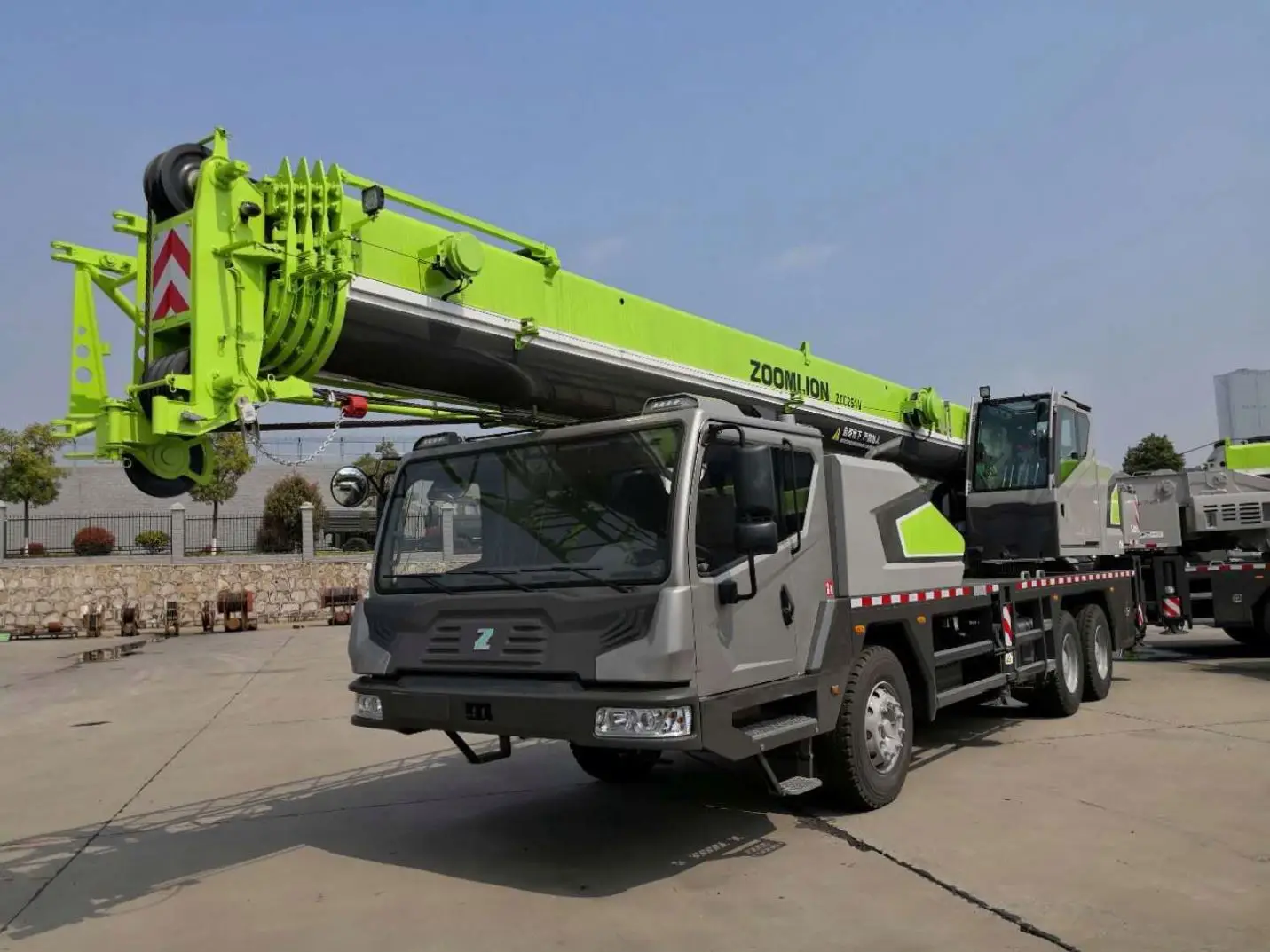10 тонный Автокран T-Rex в парк развлечений автокран три руки телескопа