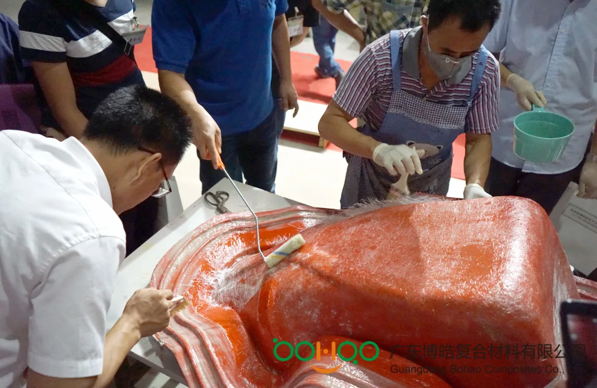 Easy operation and cleaning fiberglass  tool rollers for FRP composites handy layup process and paint roller