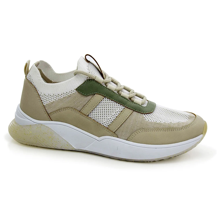 Фирменные сетчатые спортивные оригинальные женские кроссовки онлайн