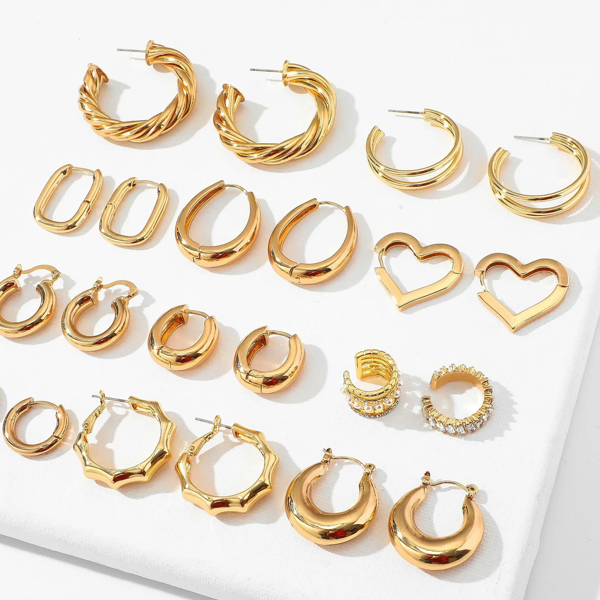 Массивные серьги-кольца в стиле панк для женщин, ювелирные украшения золотого цвета из латуни, массивные маленькие круглые сережки