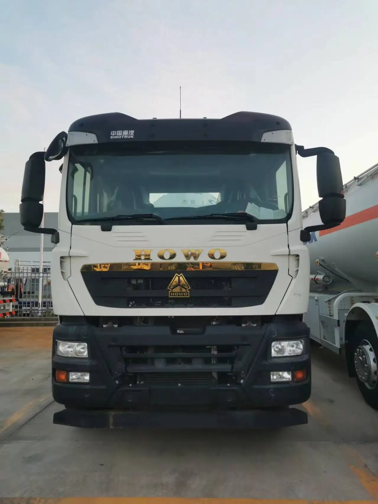 8*4 12-14 Cubic Meter New Concrete Truck Mixer Drum For Sale