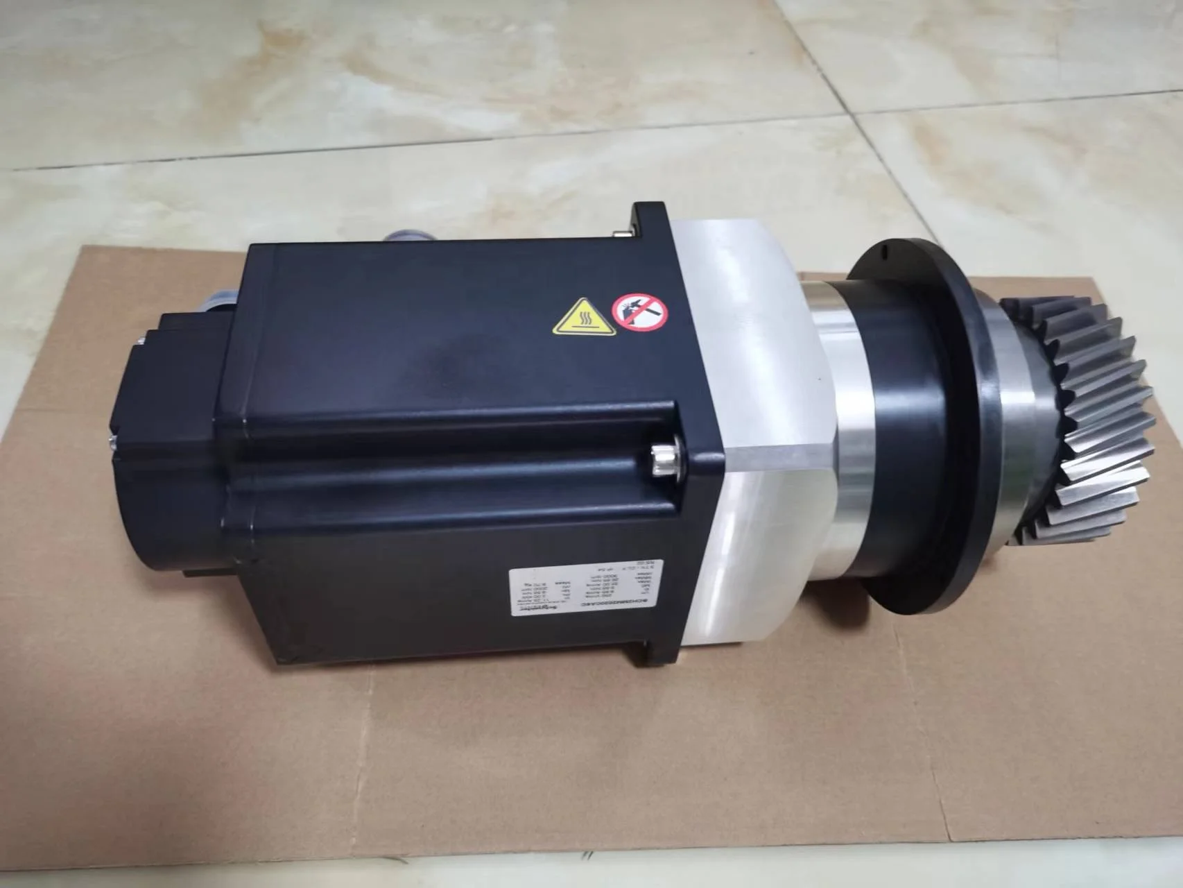 Byстрочный двигатель драйвера 10111889 XPSFN110-007-SSSE3XF-X22 Servomotor BCH2LH1030CA6C