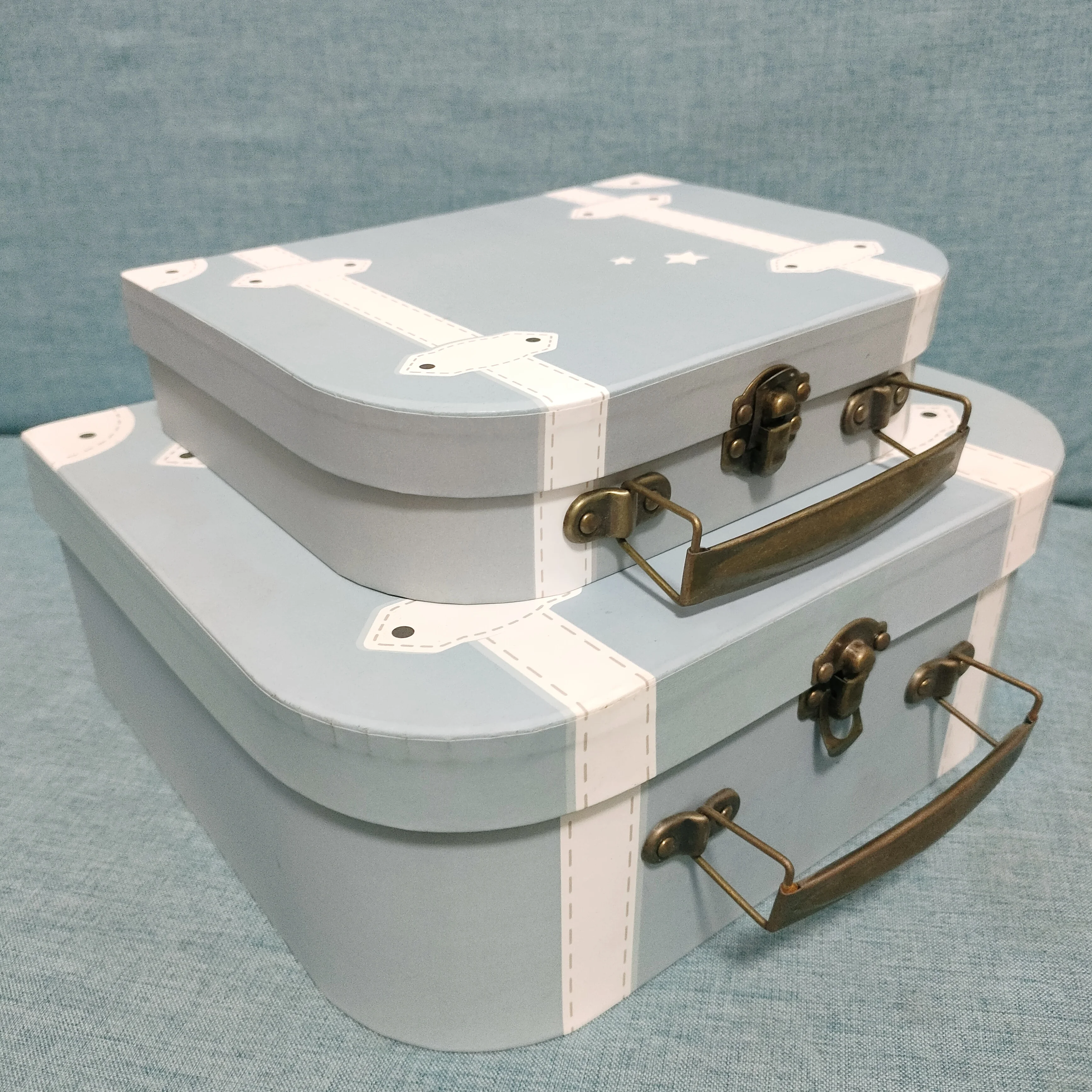 Shenzhen Factory make cardboard Luggage box Small Red Cardboard Packaging Paper Suitcase Gift Boxes With Handle / Metal Closure