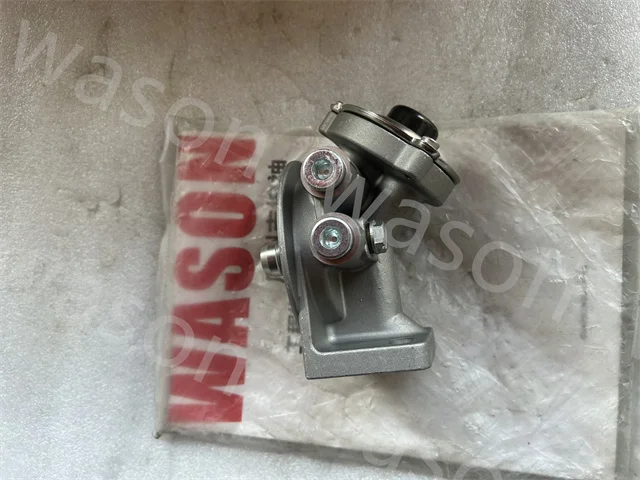 Корпус топливного фильтра SK200-8 0701-0074 R90P FS1242 23300-E0470