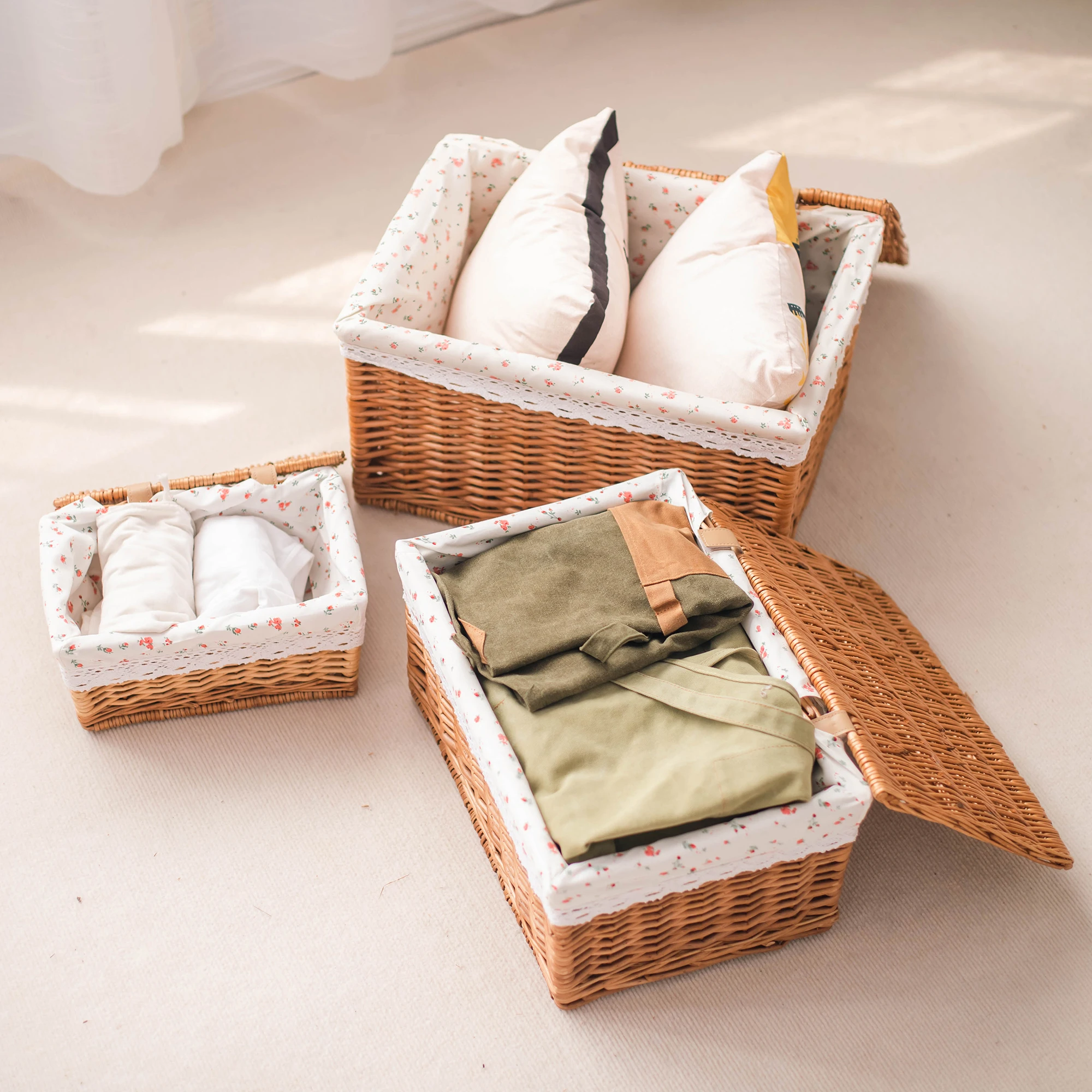 Factory Sale Handwoven Wicker Rectangular Household Rattan Storage Basket with Lid