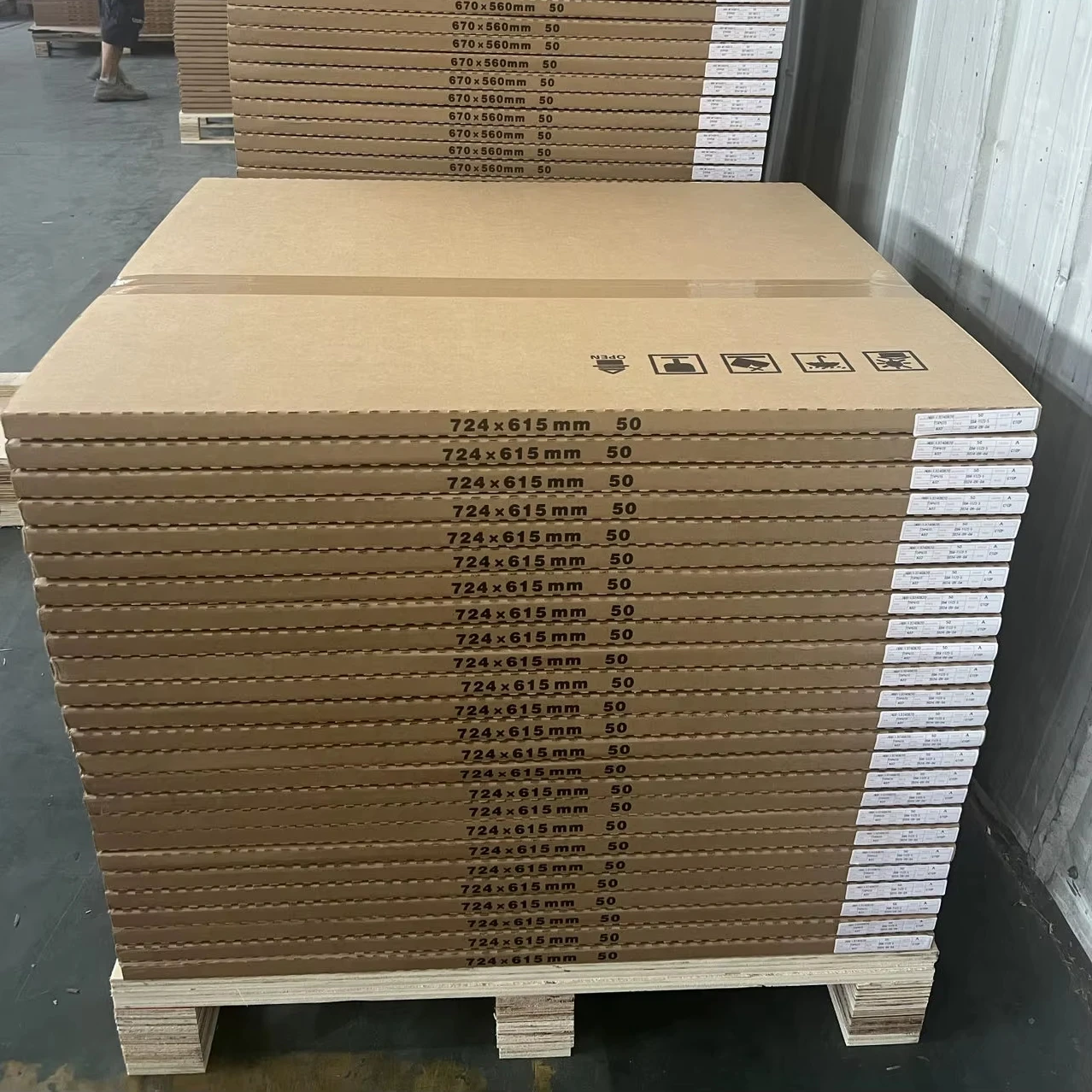 Фотополимерный каучук с алюминиевым материалом