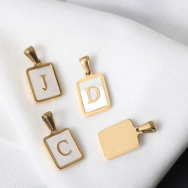 Hot Sales Stainless Steel 18K Gold Plated Initial Letters Shell Square Pendant for Necklace