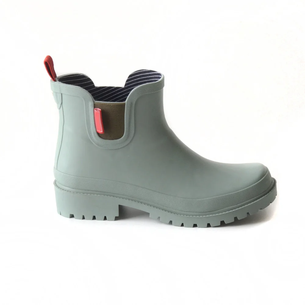 Wholesale Rubber 100% Waterproof Short Rain Day Shoe Fashion Women Gumboots Botas De Lluvia Para Mujer