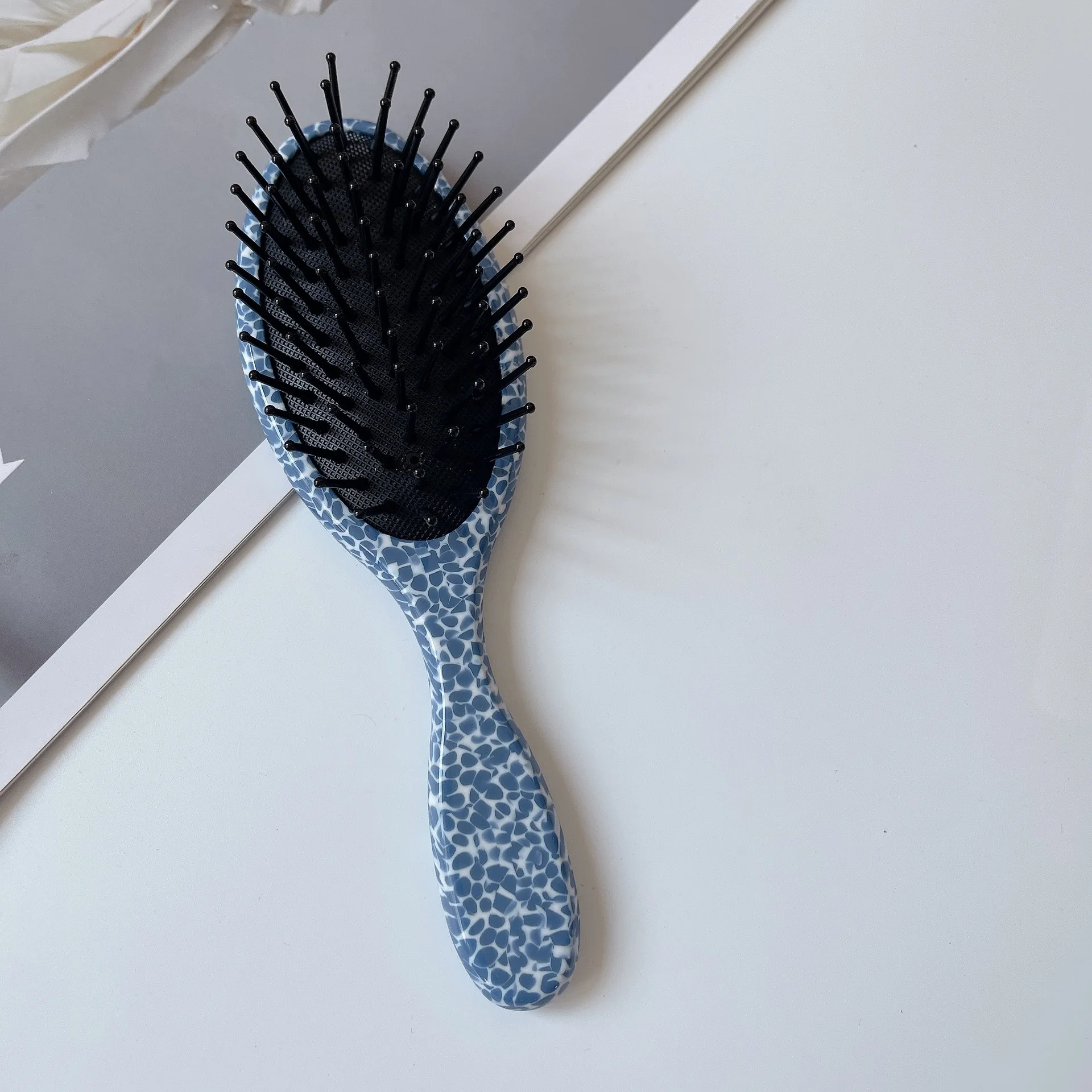 Yi YHJ Wholesale Custom Logo Cushion Home Use Comb Makeup Comb Sets Acetate Hairbrush Anti-static Air Cushion Comb For Women