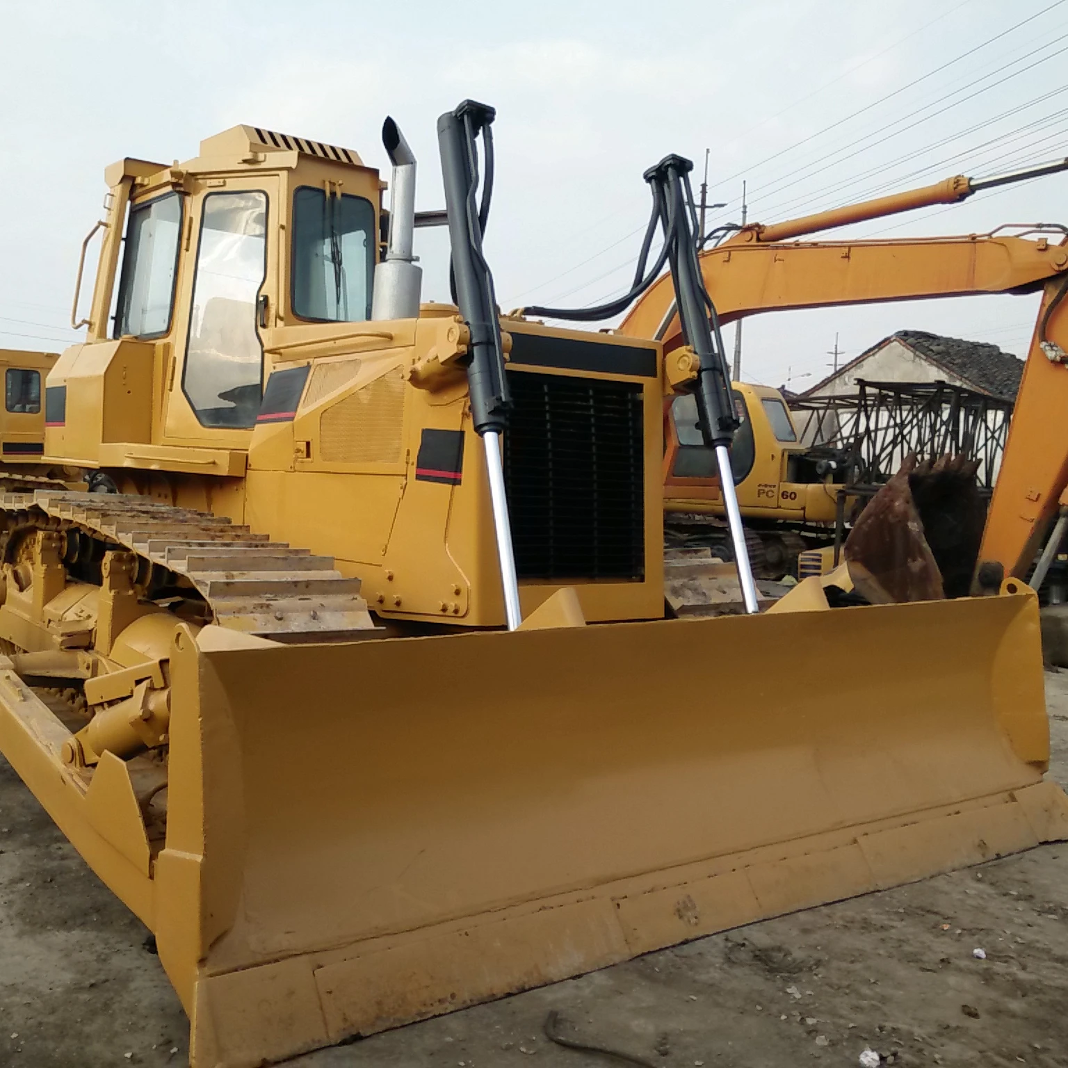 Used Top brand caterpillar  Good Machine Widely Used Second Hand Caterpillar D6D Bulldozer Cheap price for Sale