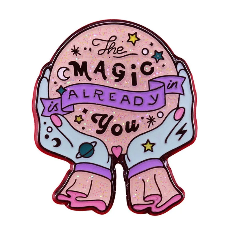 Exclusive customized badges can be customized with patterns, shapes and sizes to suit all kinds of occasions