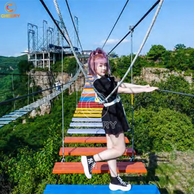 Пользовательские горное живописное место на открытом воздухе приключение курортное парк развлечений стеклянный приключенческий мост