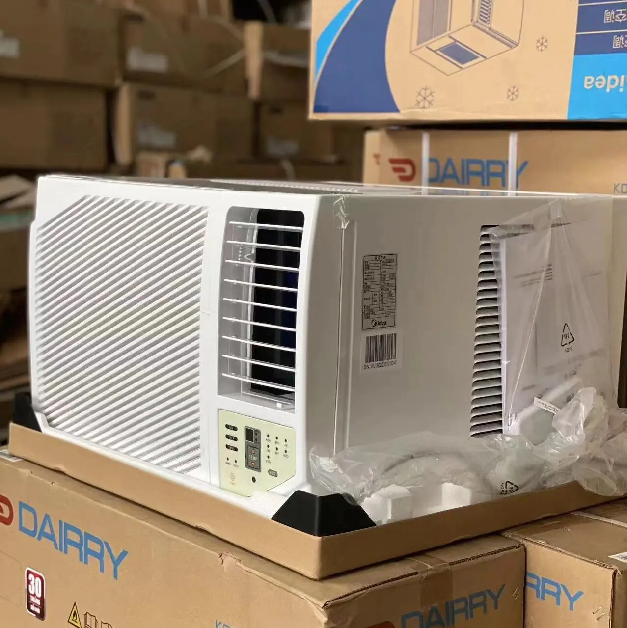 Media Electric Control 1.5HP/12000 BTU Cool General Window AC For Home Office Internal And External All-in-one Machine