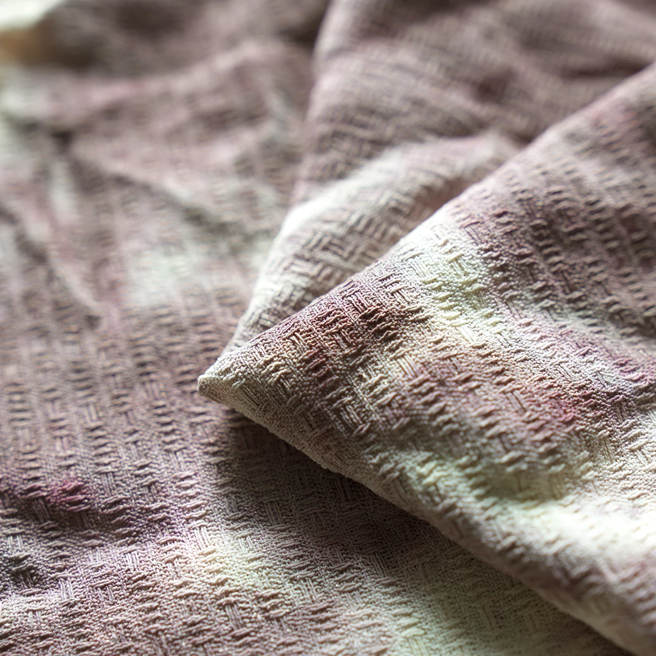 Manufacturer supplies spring and autumn fashion tie dye clothing fabric, knitted high stretch dress fabric