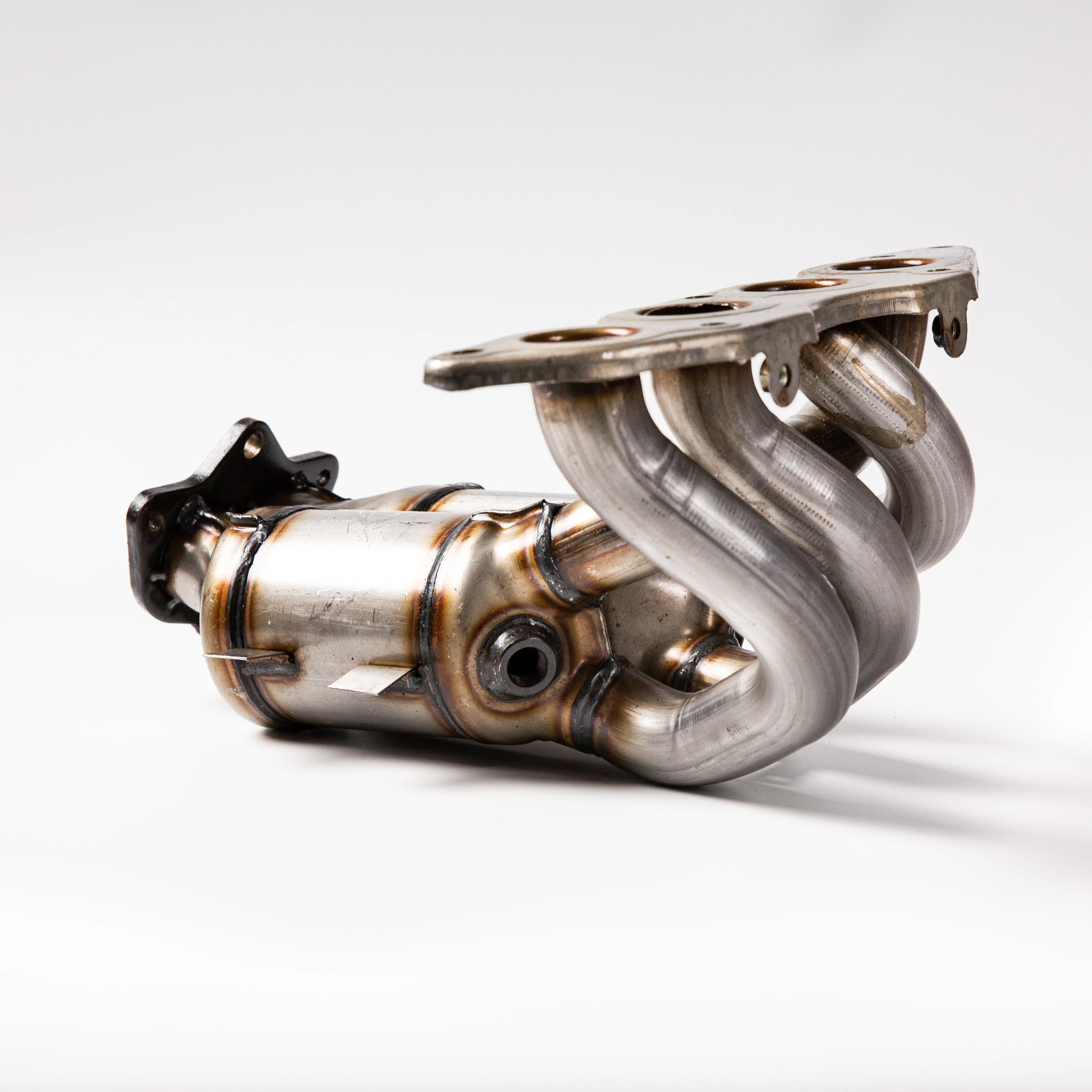 Car catalytic converter exhaust system with muffler and catalytic converter