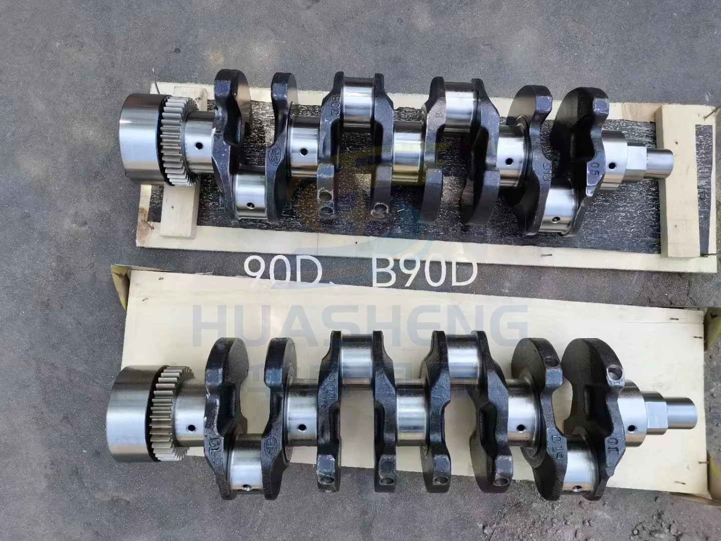 Diesel Engine Spare Parts Engine Crankshaft ISDE4 Forged Steel Crankshaft 3974539 5289840 3974634 5289842 3968176 3968177