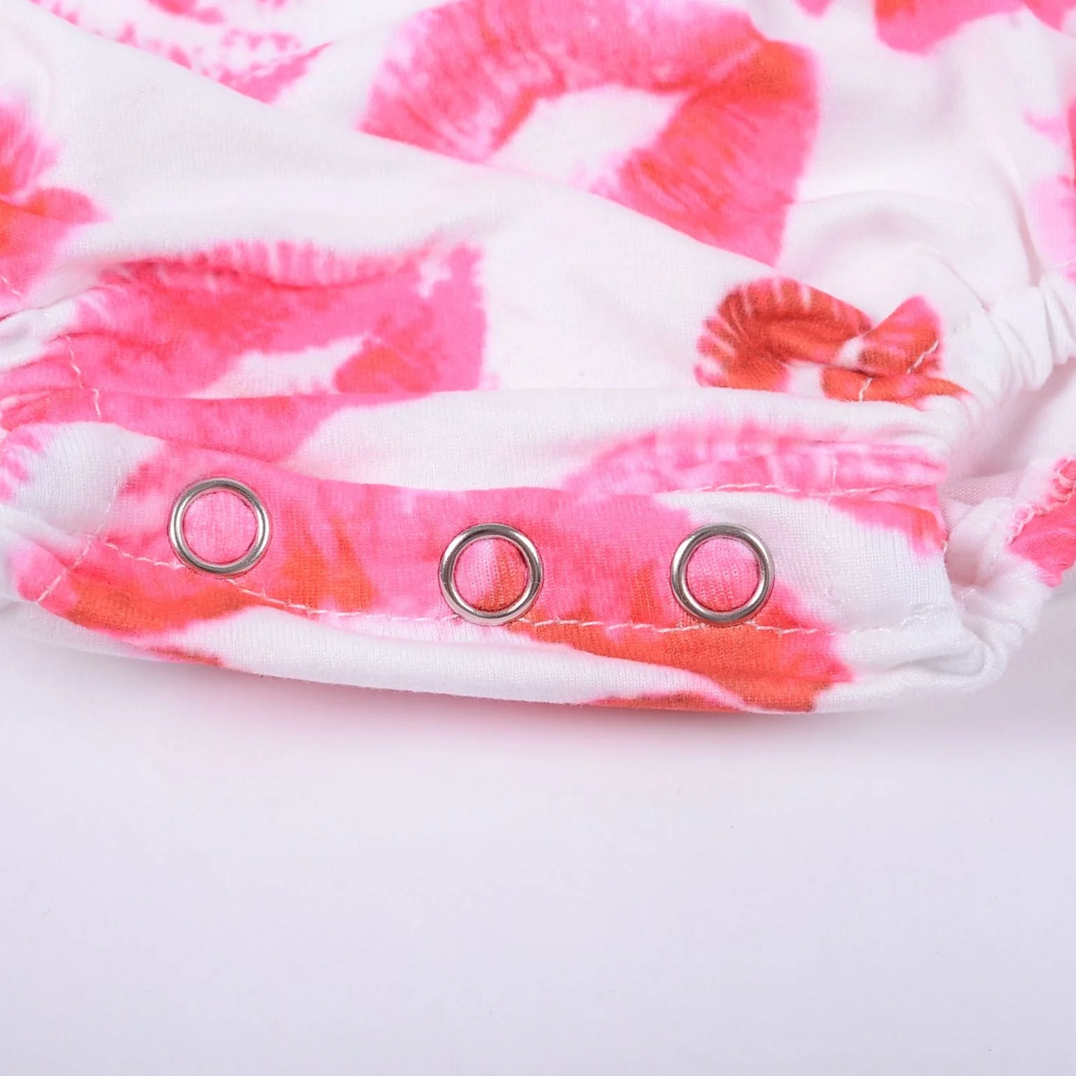 Wholesale baby ruffle edge kiss rompers snap button romper girl baby Leopard printed bubble rompers baby strapless  leo