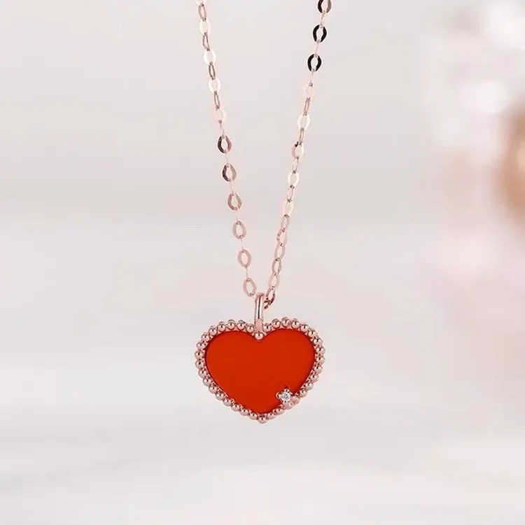 Gold Jewelry Pure 18K Gold Diamond Love Pendant Au750 Heart Shaped Necklace Bride Engagement Wedding Gift