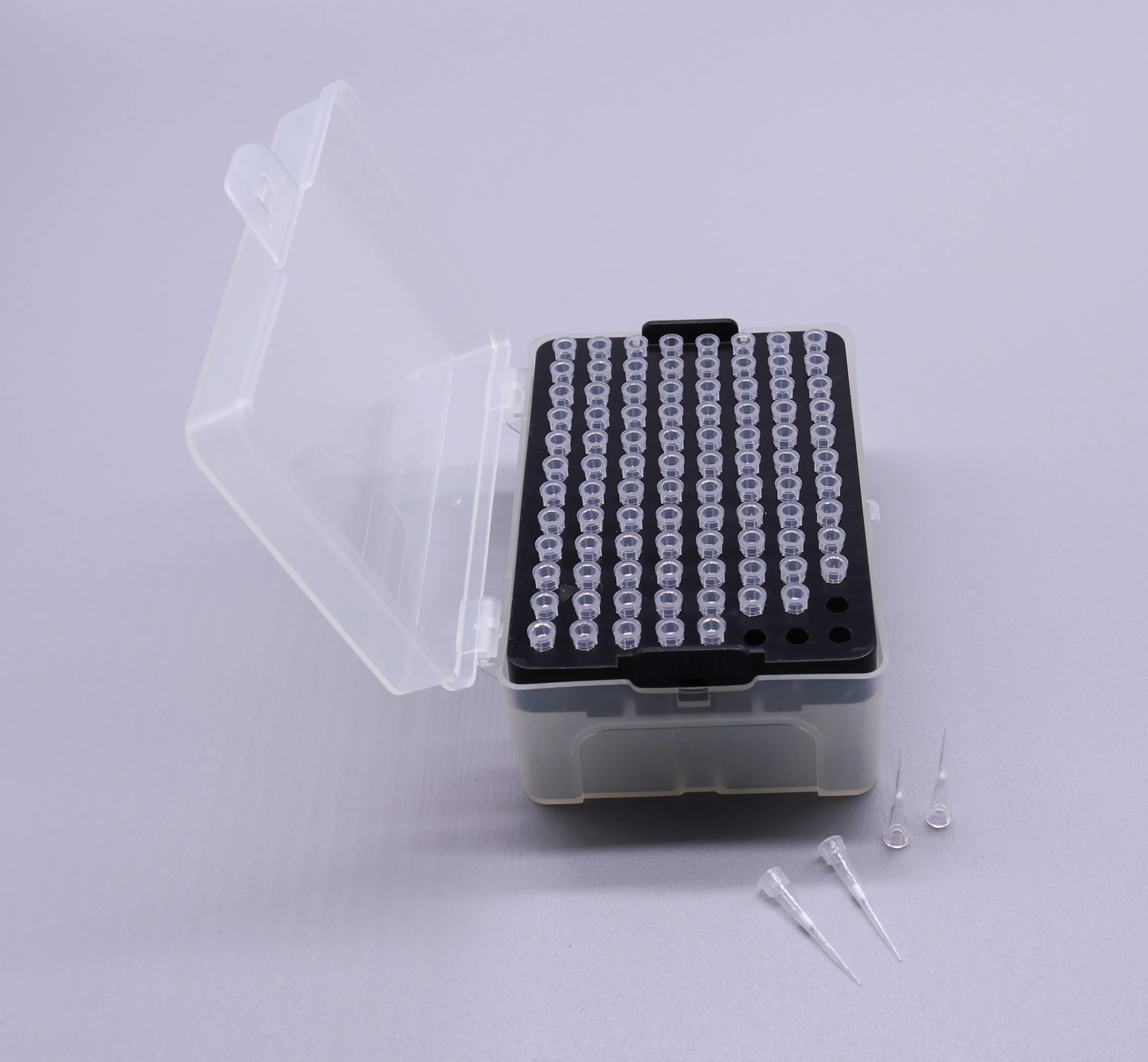 Laboratory plastic universal pipette tips