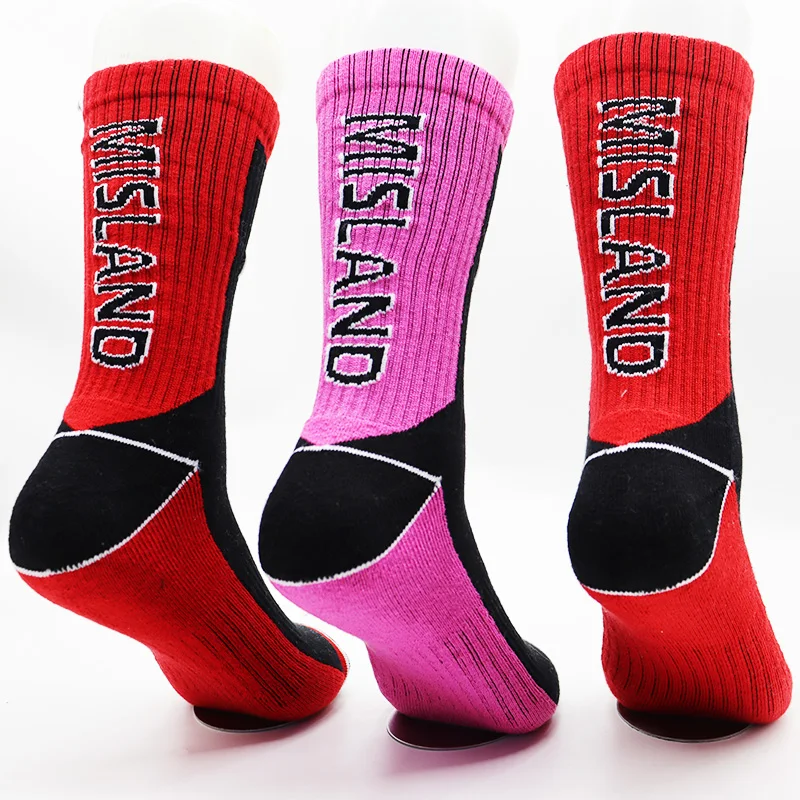 100% Cotton Casual Sports Socks Sweat Absorbing And Breathable Basketball Socks Thick Knit Fashionable Socks