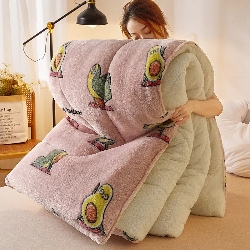 Custom Soft Quilt Print Puffy Thick Velvet Winter Comforter Thick Winter Warm Soft Bed Quilt Print Velvet Bedding Set Comforter