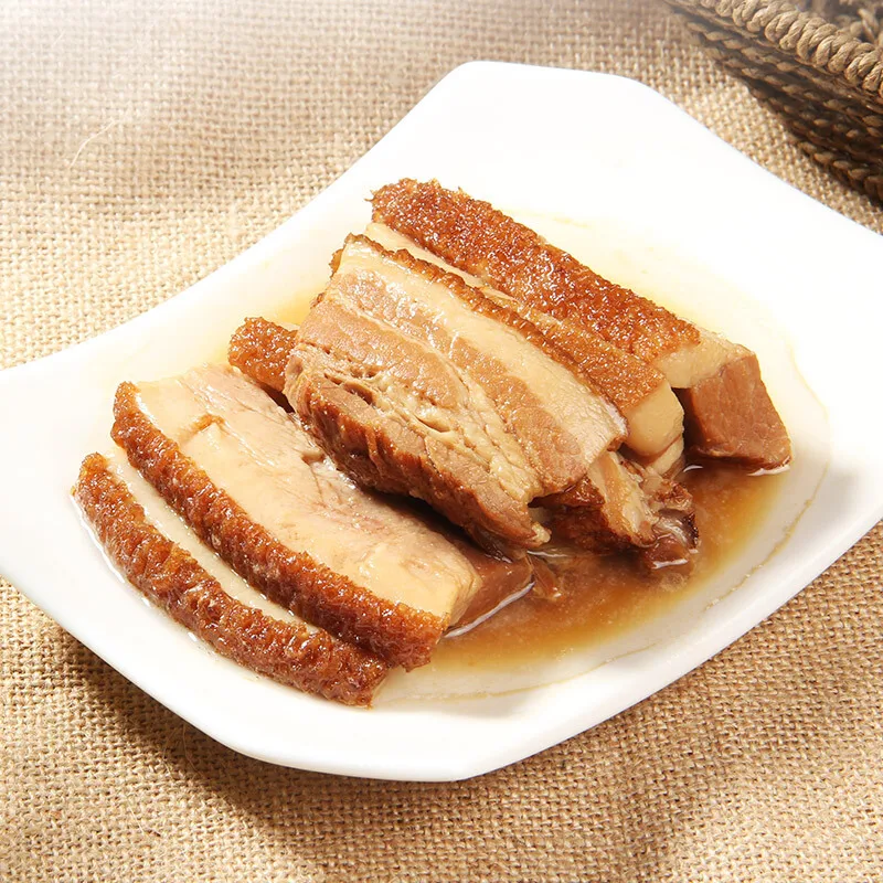 Canned pork with braised pork Stewed pork with canned