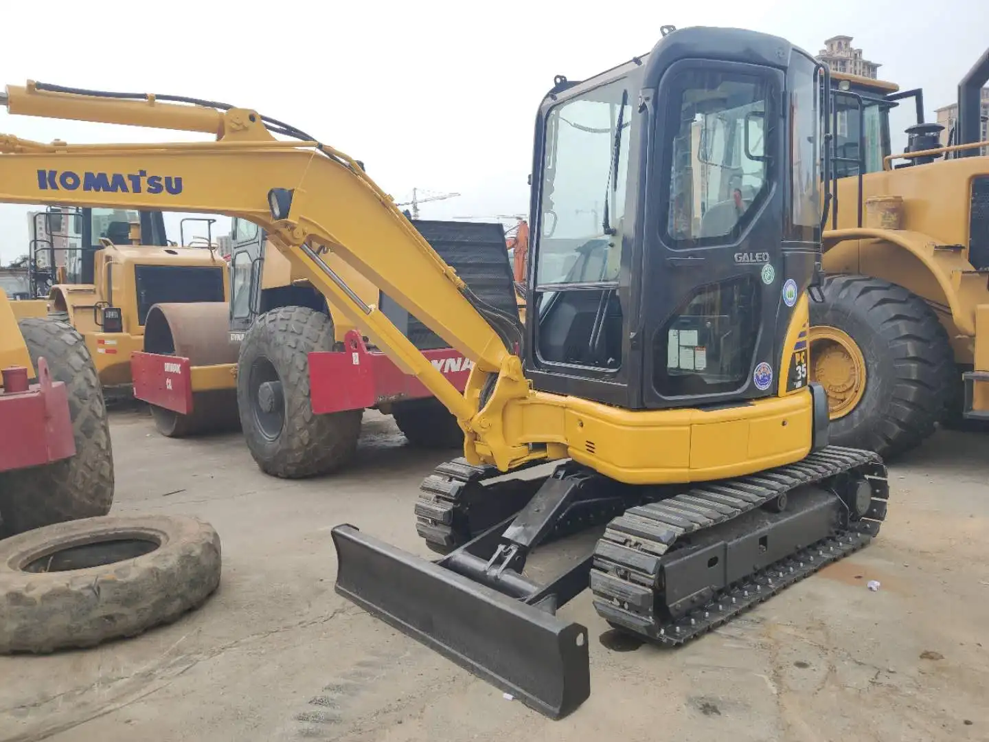 Японский оригинальный экскаватор Komatsu PC30 pc35 pc40 для продажи небольшой домашнее строительное оборудование мини-экскаватор
