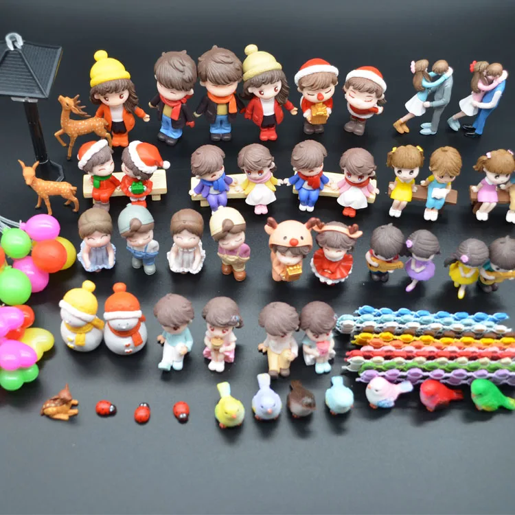 Souvenir Wedding Gift resin sculpture modern abstract cartoon sitting dancing couple figures