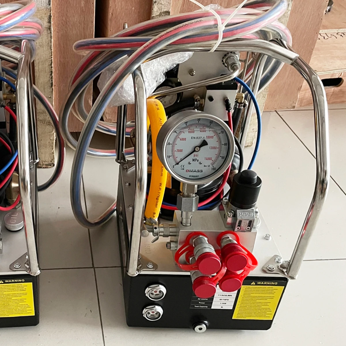 KAT-3000 700 bar / 10000 psi Air Pneumatic Power Hydraulic Torque Wrench Pump