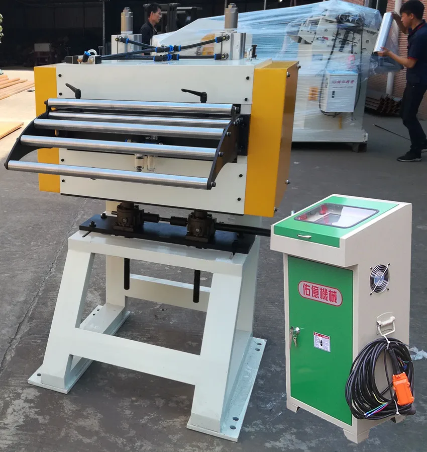 Automatic coil feeder for stamping line servo feeder equipement in metal ceiling production line