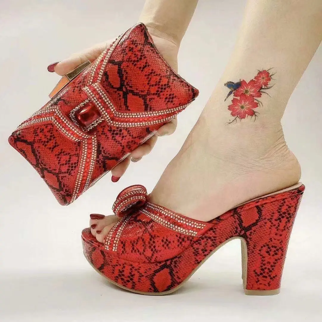 Лидер продаж итальянская женская обувь для вечеринки подходящая к сумкам-клатчам с камнями в фиолетовом цвете