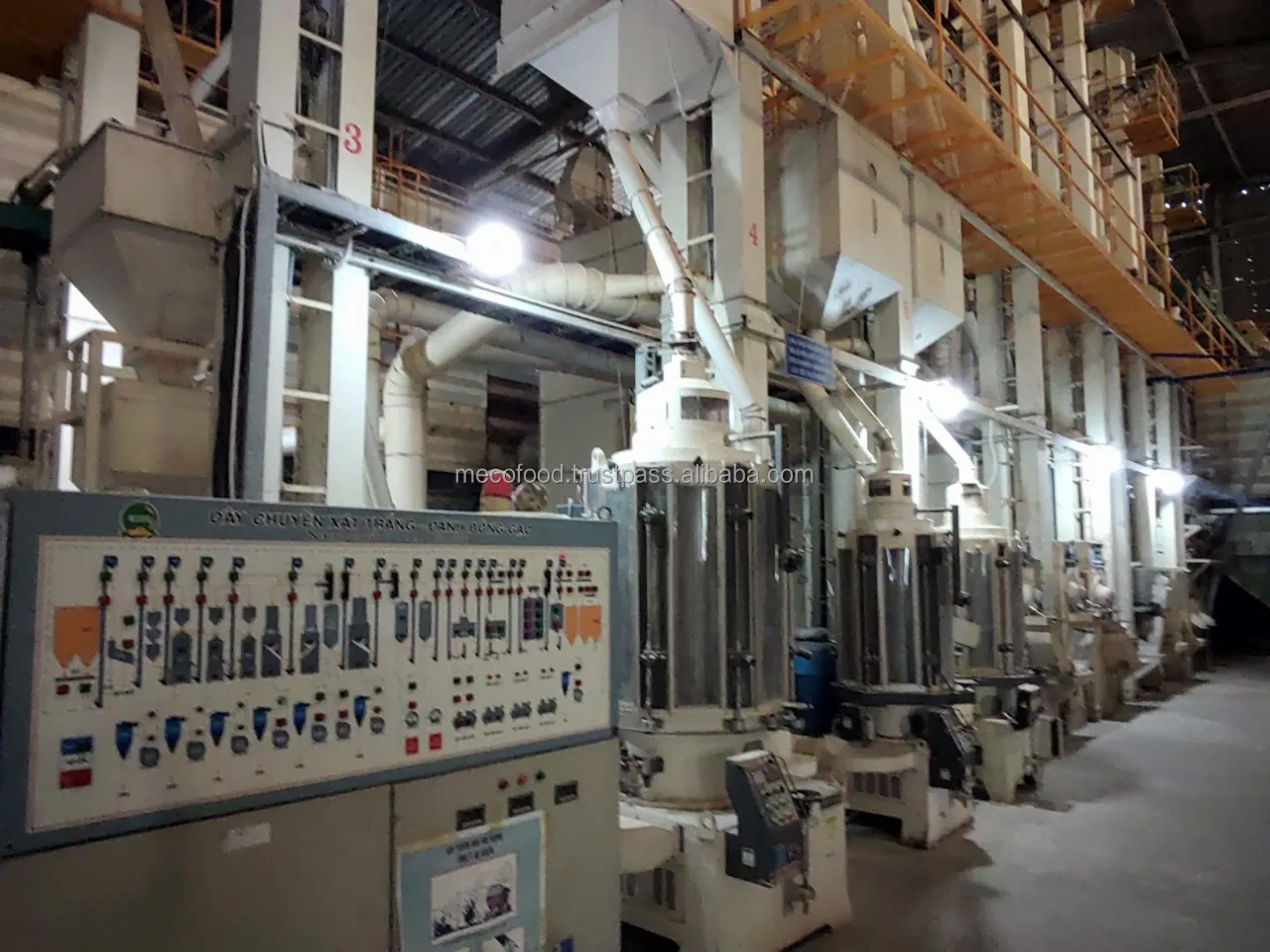 
Vietnamese Jasmine Rice 5% Broken Purity 90% Chalky 2% Packaging 10kg Bags 