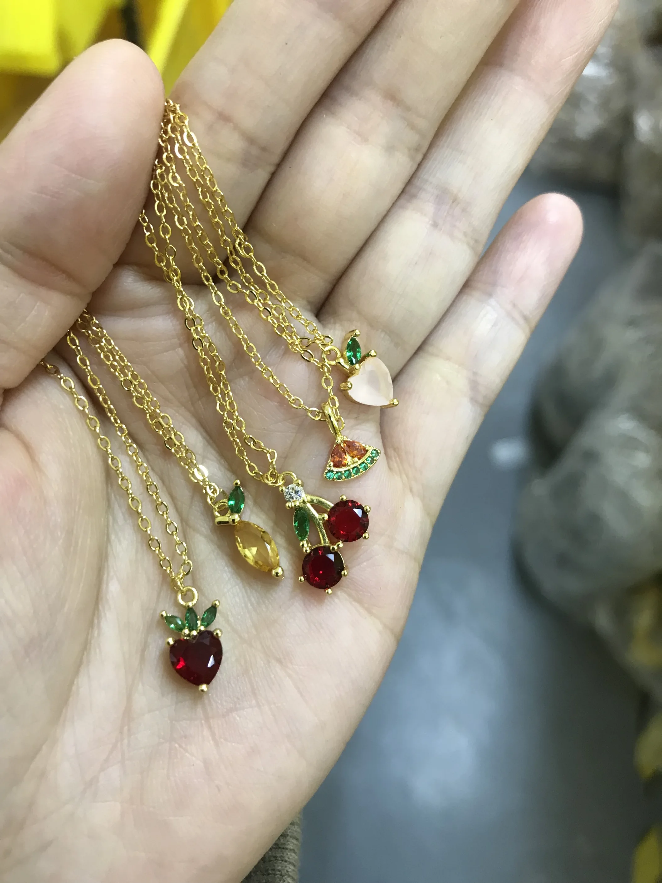Hot cherry peach tropical fruit pendant jewelry fashion ladies color zirconium necklace