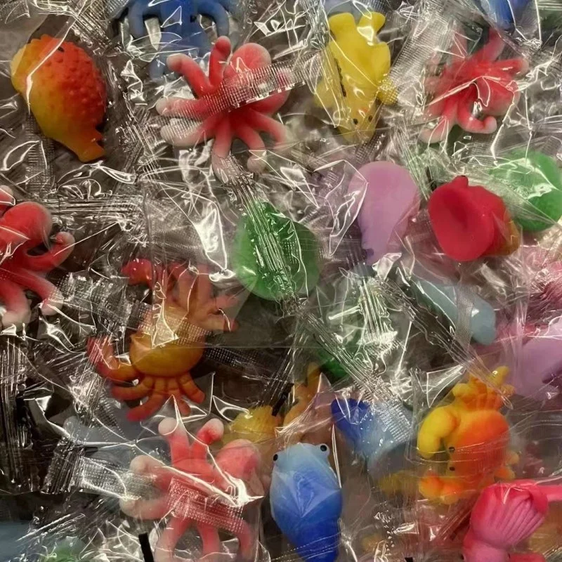 New Design Wholesale TPR Squishy Mochi Marine Lift Crab Octopus Starfish Sticky Sea Animal Toy For 5cm 50mm Vending Capsule
