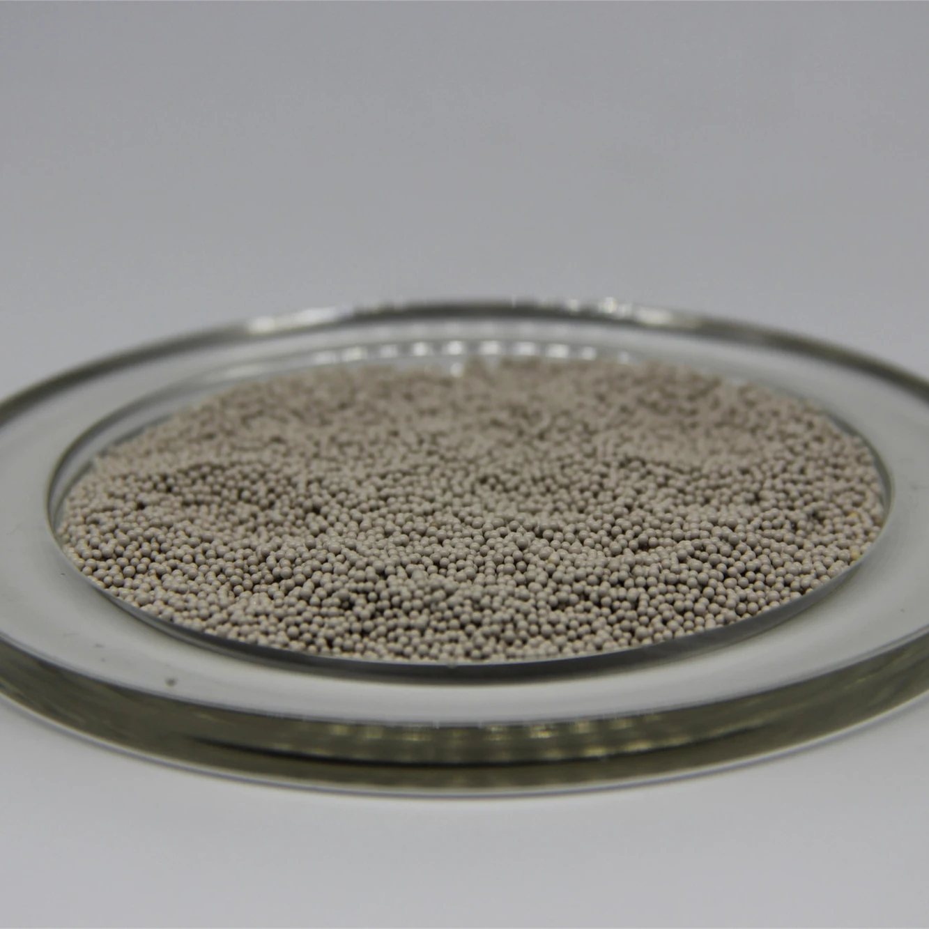 Bifunctional catalyst strong acid polymeric resin for MIBK production