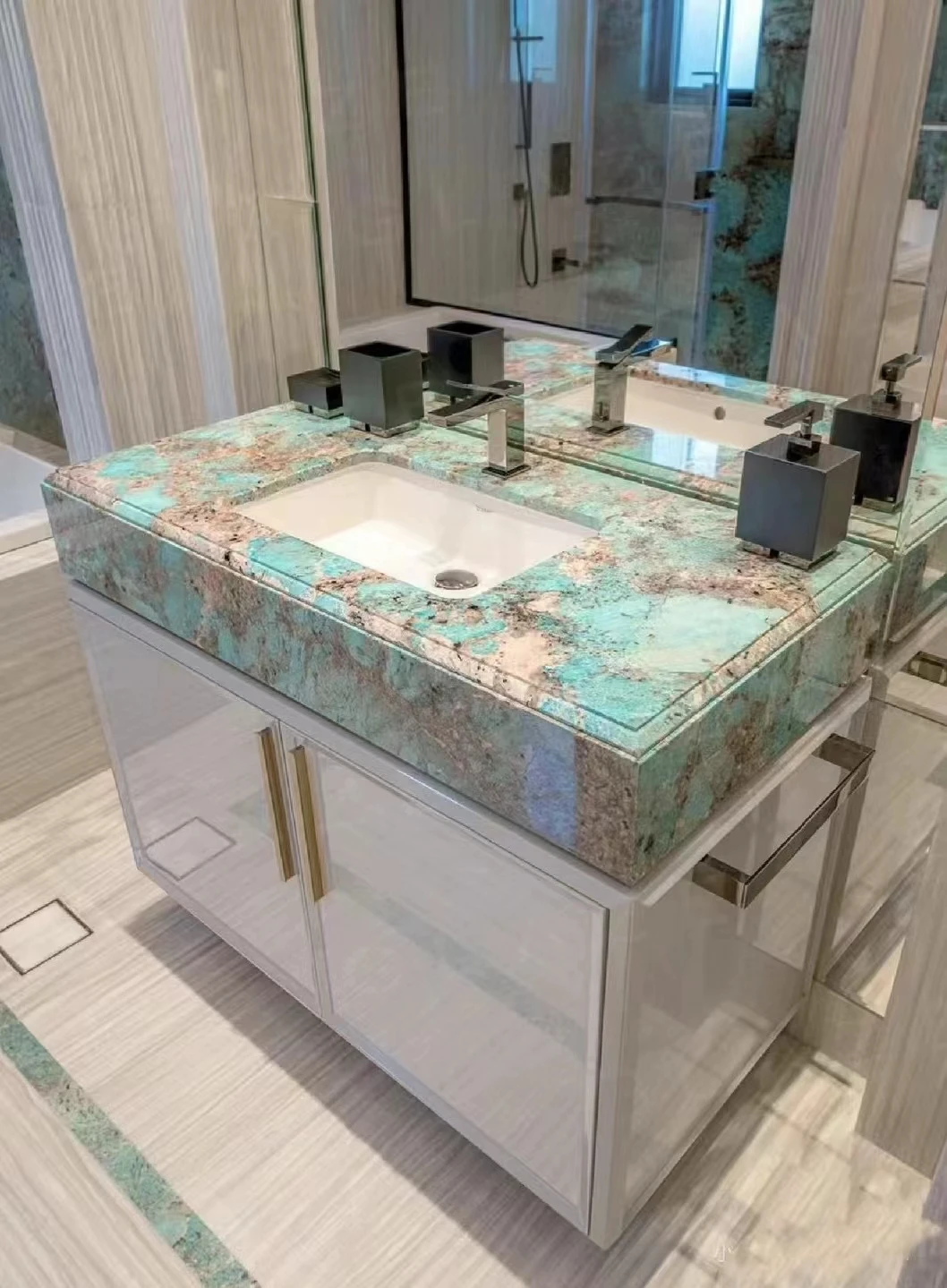 wholesale Amazon Green Granite Slabs for countertops and vanity tops backgroundwalls