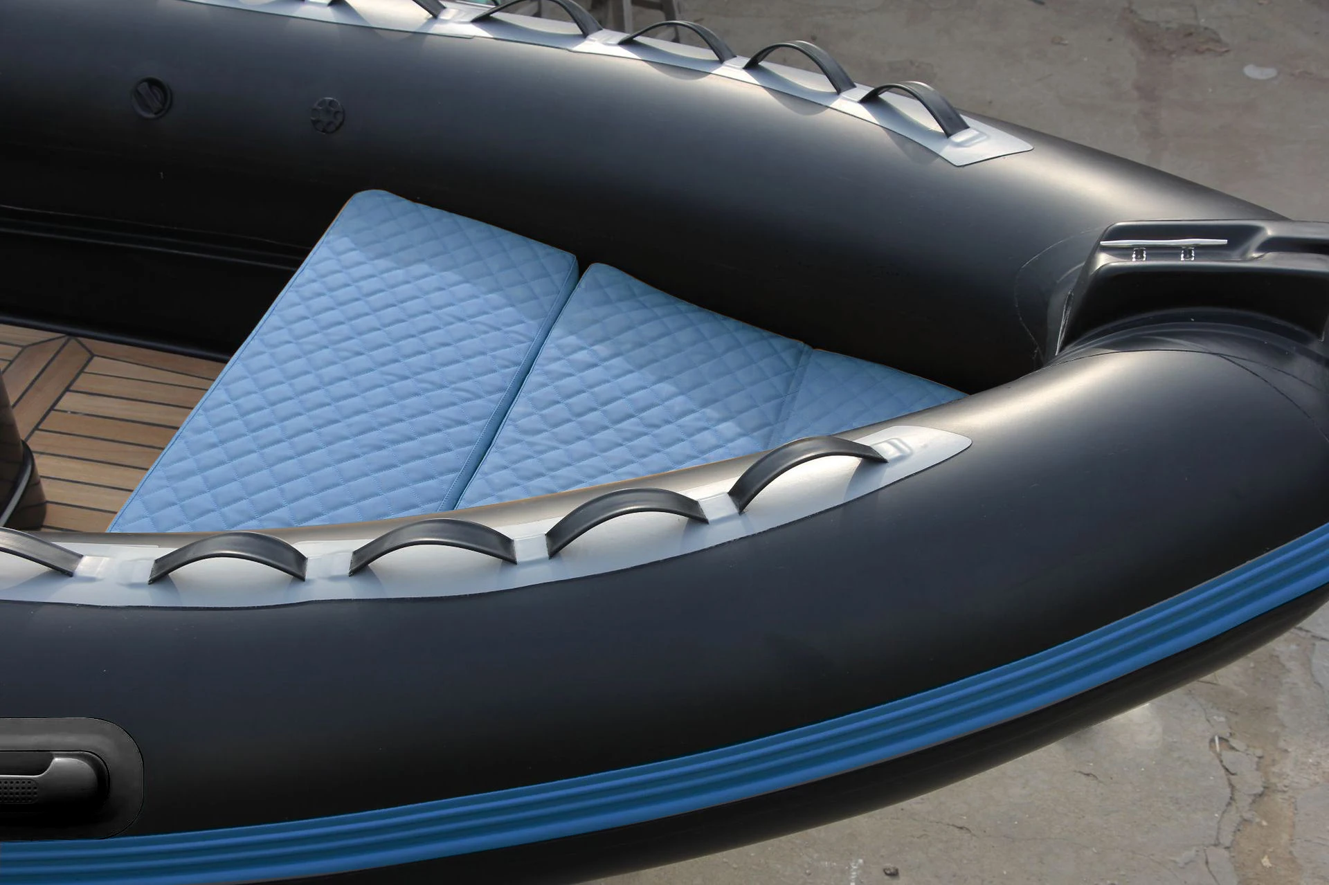 2022  new inflatable boat fishing inflatable banana boat inflatable boats for sale