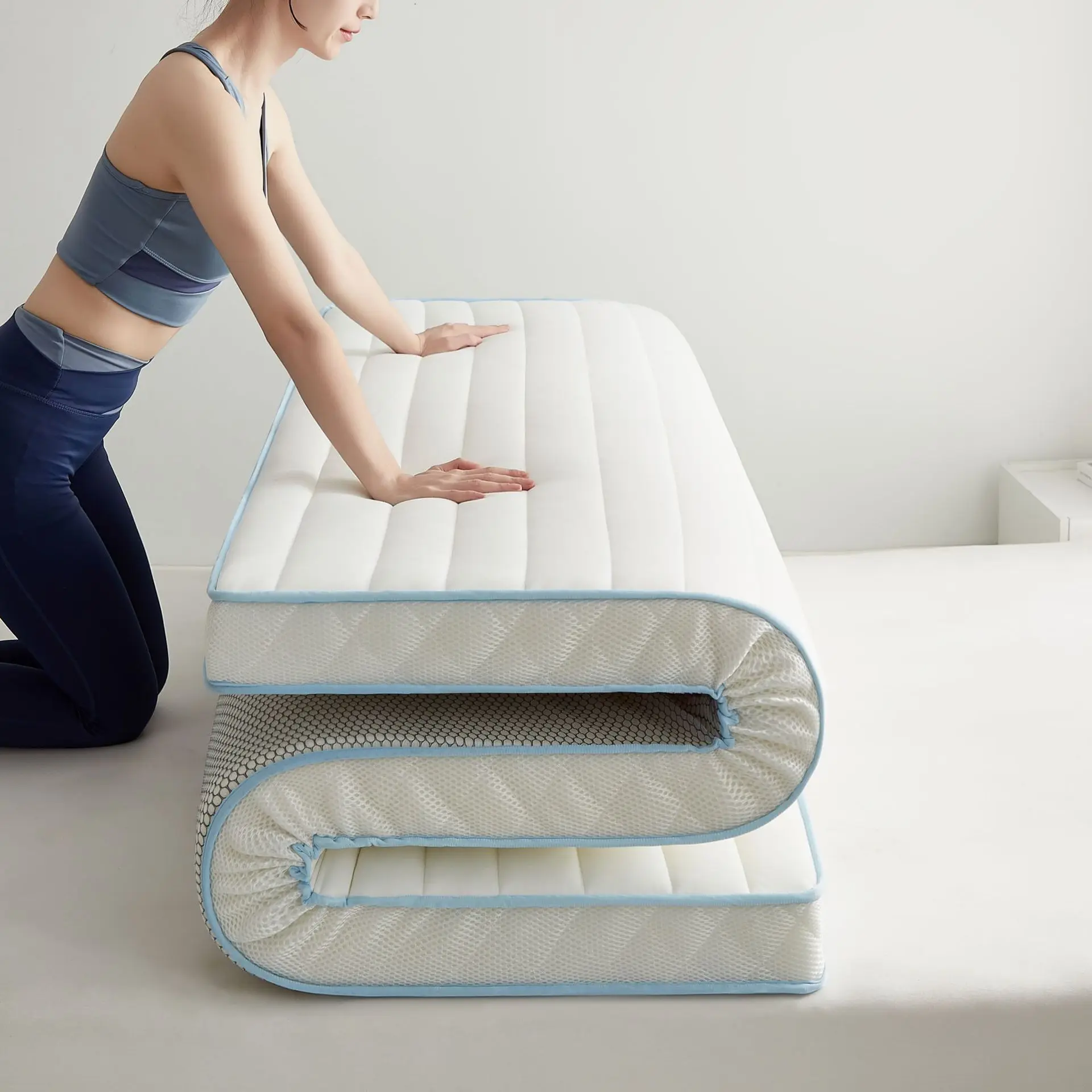 Wholesale Natural Organic Latex Mattress Full Size Thicken Latex Mattress Japanese Floor Mattress for Bedroom Student Dormitory