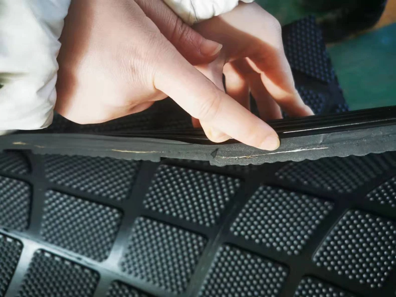 резины для коров /Резиновые маты для коров и КРС