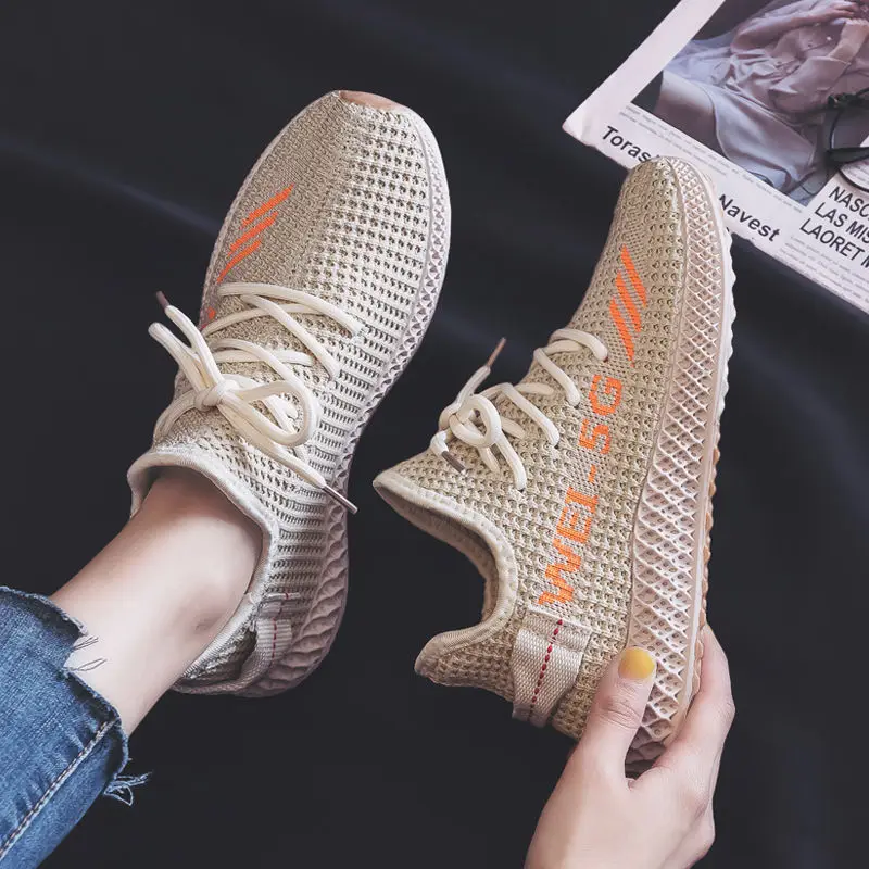 
2021 Cheap New Fashion Tennis Shoes for Women Luxury Walking Sport Shoes Women Running Sneakers Breathable Mesh Casual Shoes 