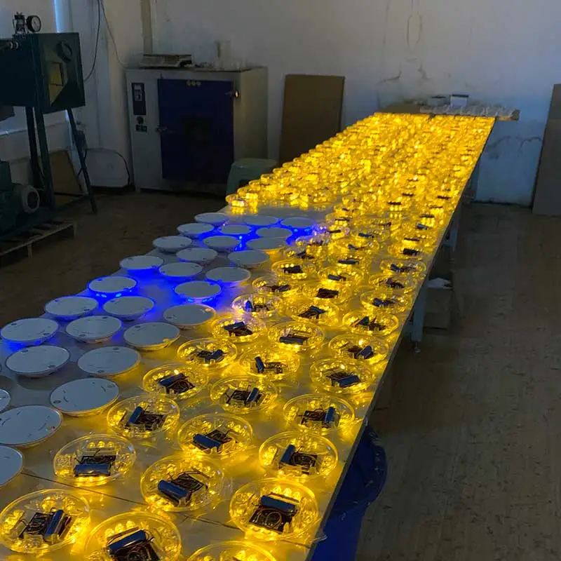 360 degree constant light manufacturer flashing  pavement  with  reflector aluminium bearing  light solar road stud