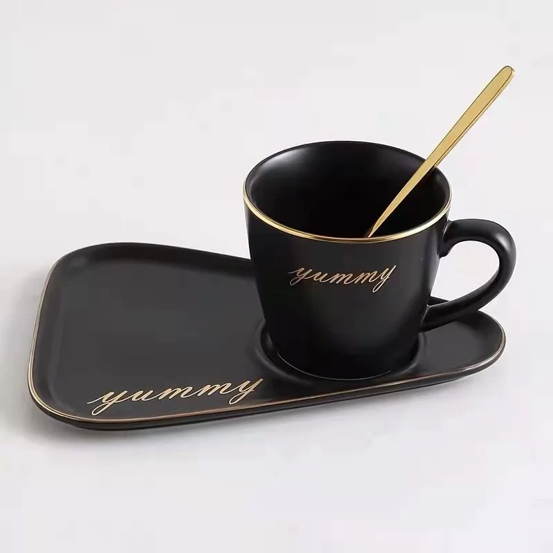 Creative Design Luxury Navy Blue Restaurant Golden Handle Ceramic Coffee Mug with Triangle Plates